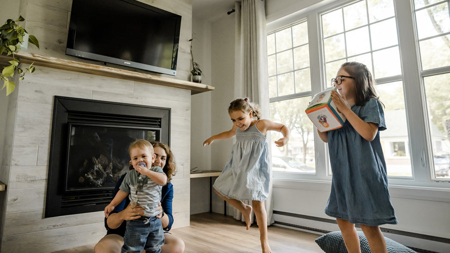 Les grandes étapes du développement moteur de la naissance à 1½ an